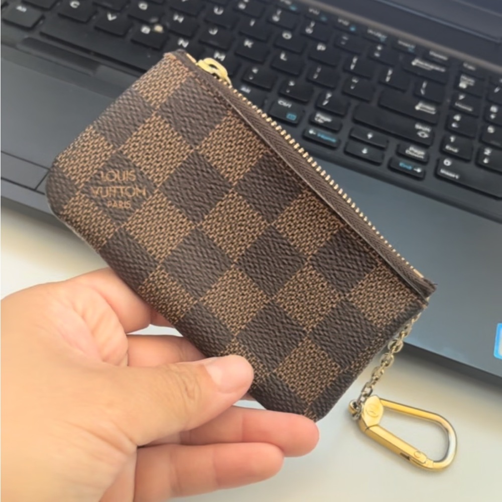 SOLD** Louis Vuitton key pouch